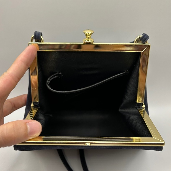 Cabrelli⎪Navy Blue Suede Crossbody Bag - Picture 8 of 9